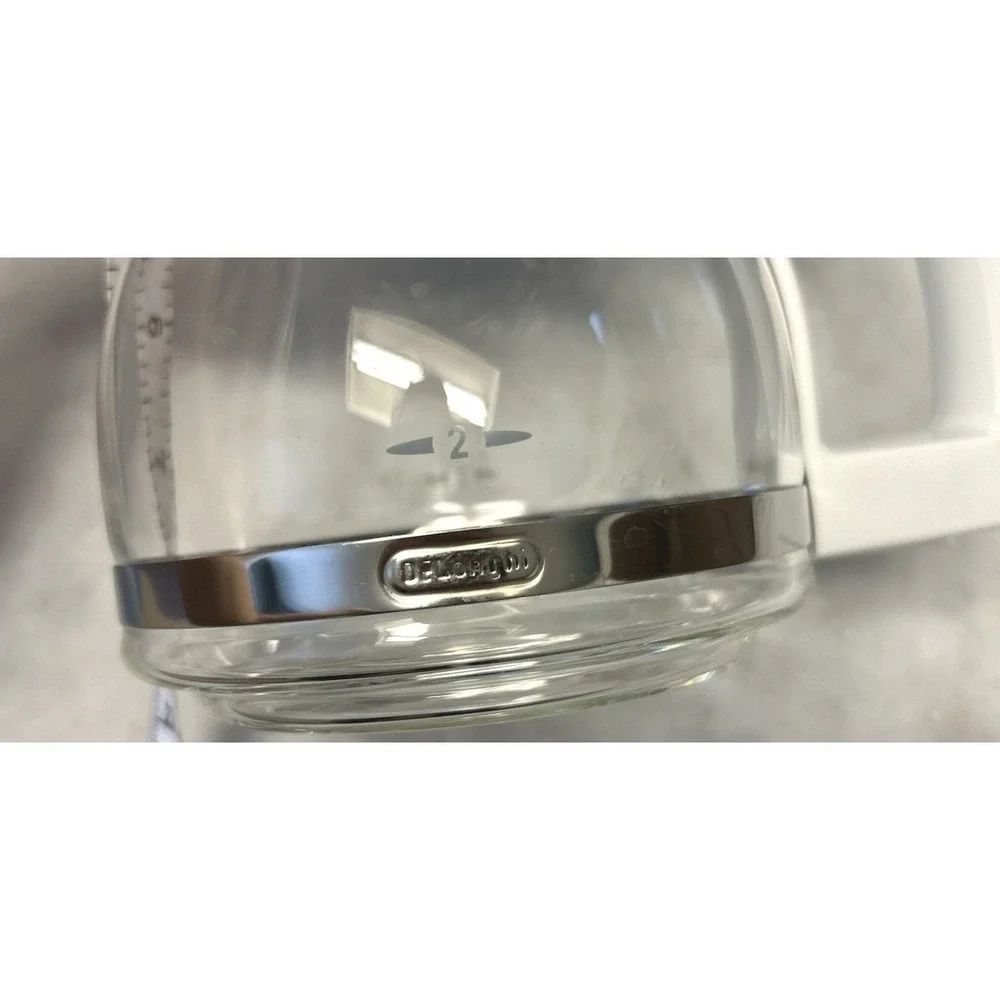 DeLonghi 4 Cup Replacement Glass Carafe - White